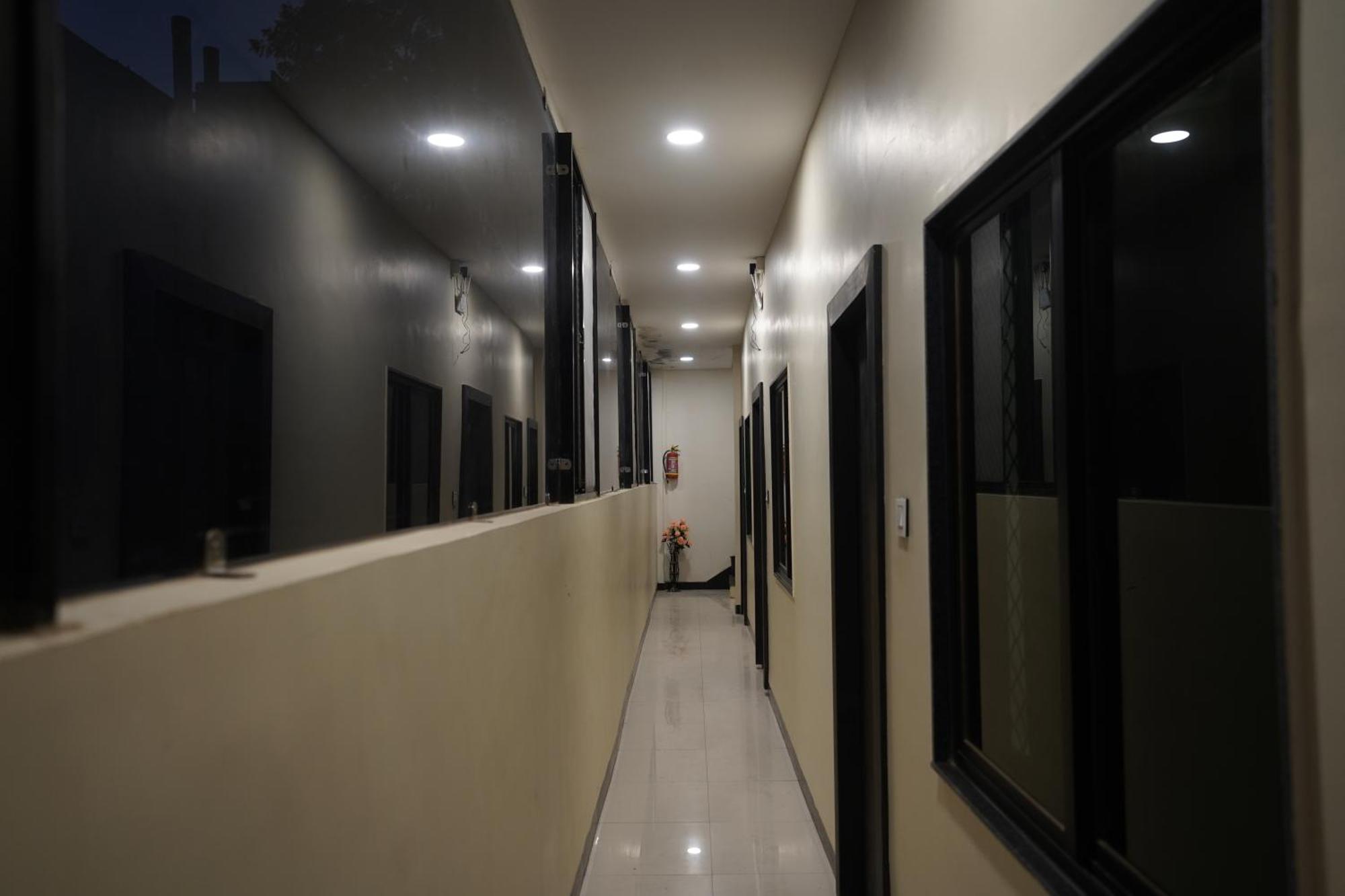 Hotel Dev Kripa Ujjain Exterior photo